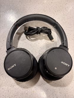 Sony WH-CH700N wireless noise cancelling headphones