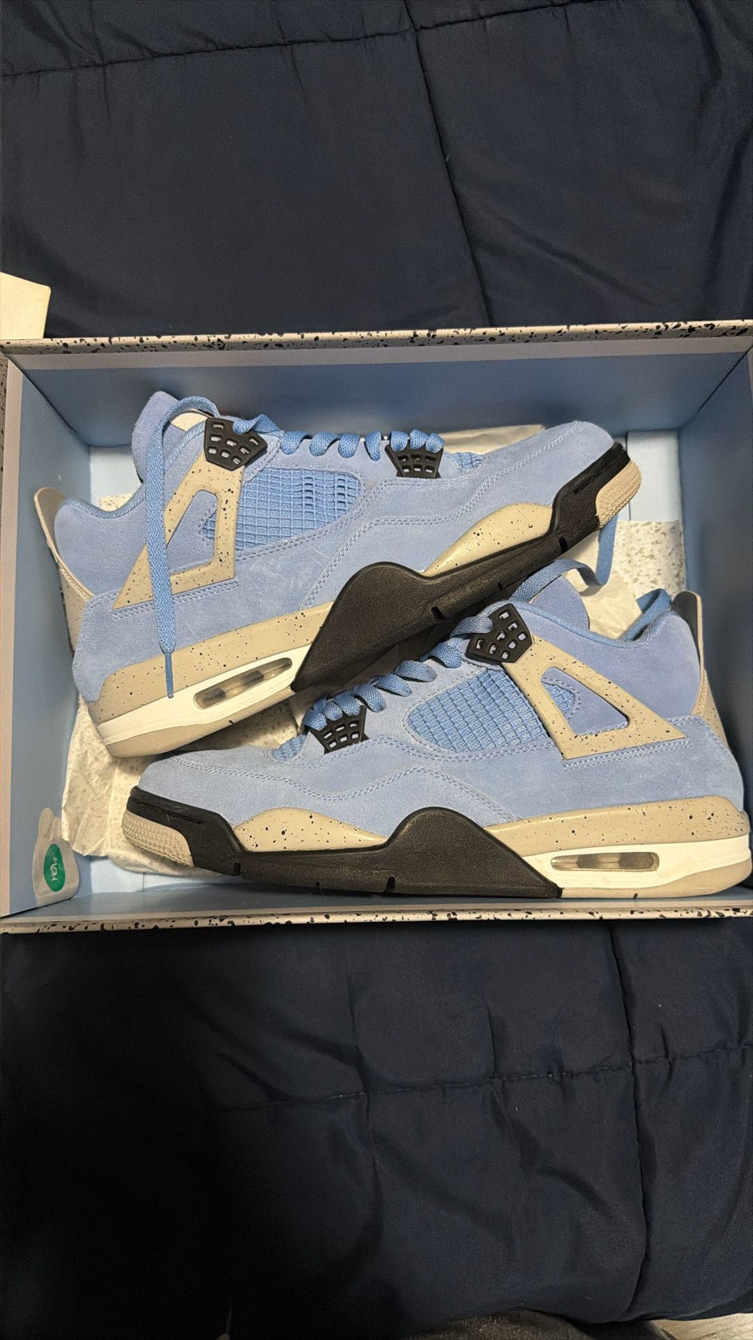 Jordan 4 University Blue