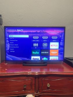 32inch Smart TV Roku with Insignia