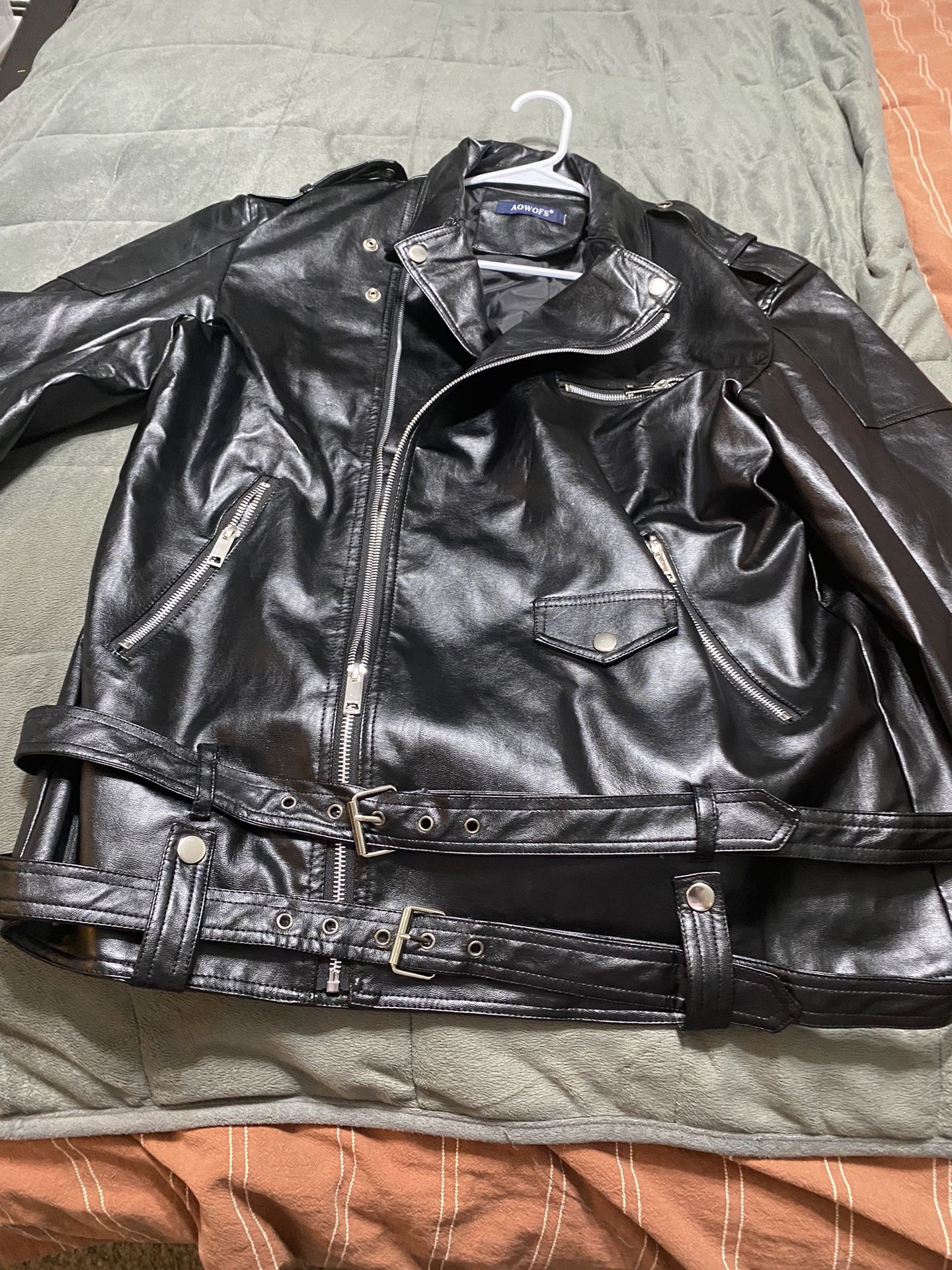 Men’s Leather Jacket