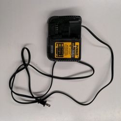 DEWALT DCB113 12V/20V Lithium-Ion Battery Charger
