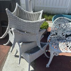 4 White Flower/Plant Baskets 