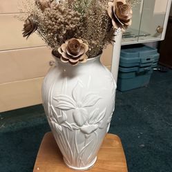 Lenox Vintage 15” Tall Vase 