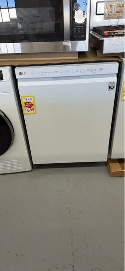 New LG Diahwasher With Dual Zone and Third Rack