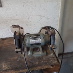 Wooden Sander Table Wth Sander