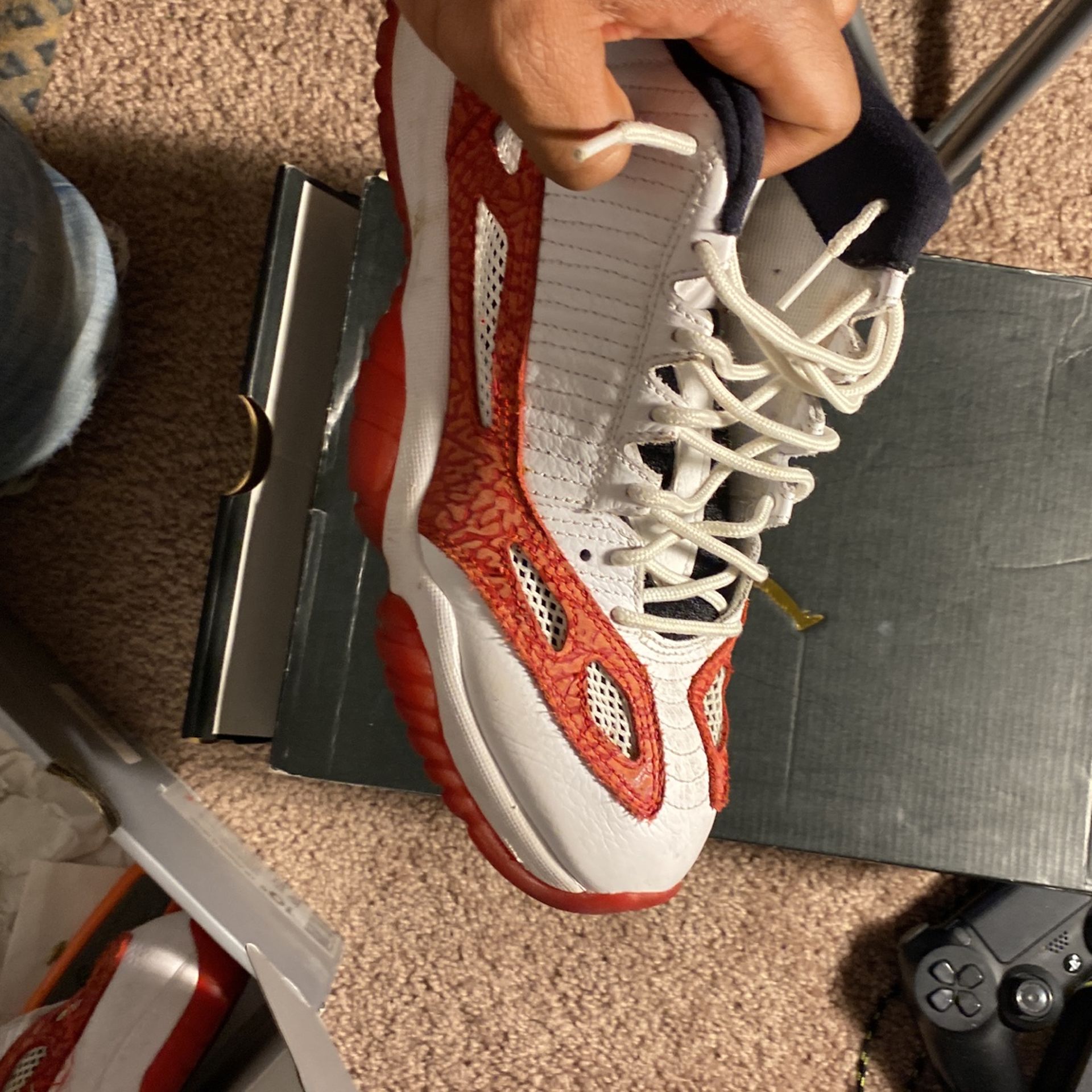 blue and white jordan 11's