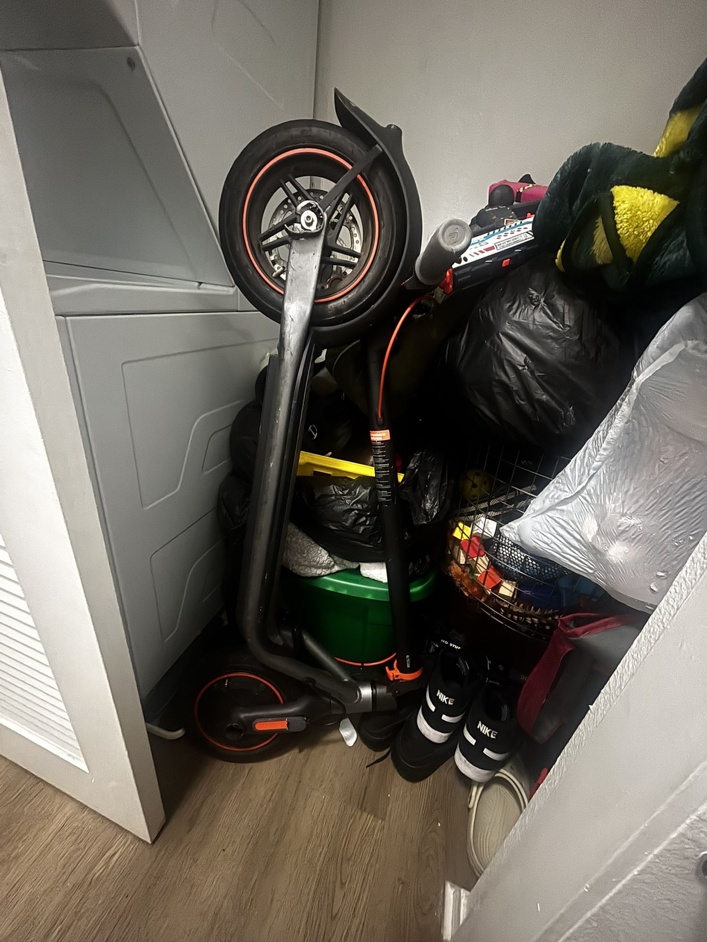 Segway Ninebot F2 Scooter