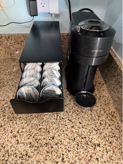 Nespresso Vertuo Next + Pod Holder + Pods