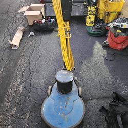 Windsor Lightning Floor Buffer