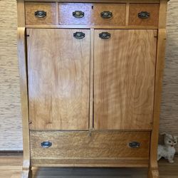 Birdseye Maple Twin Beds with Dresser