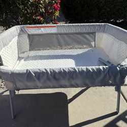 Bassinet 