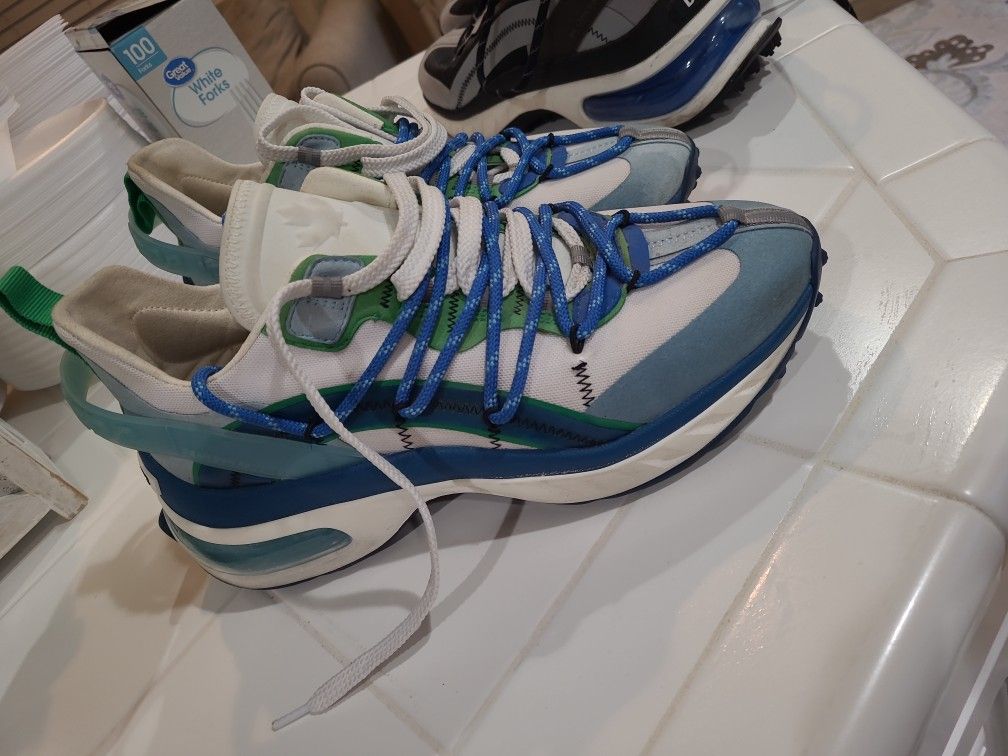DSQUARED2 SHOE for Men My Husband Has Couple Pair Of Shoes That He Wants To Sell Them N Get Knew Once He Bought This One For Around $750