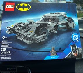 Batman v Superman™ Batmobile™ Lego set new!