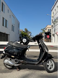Vespa S150 Black Motor Scooter