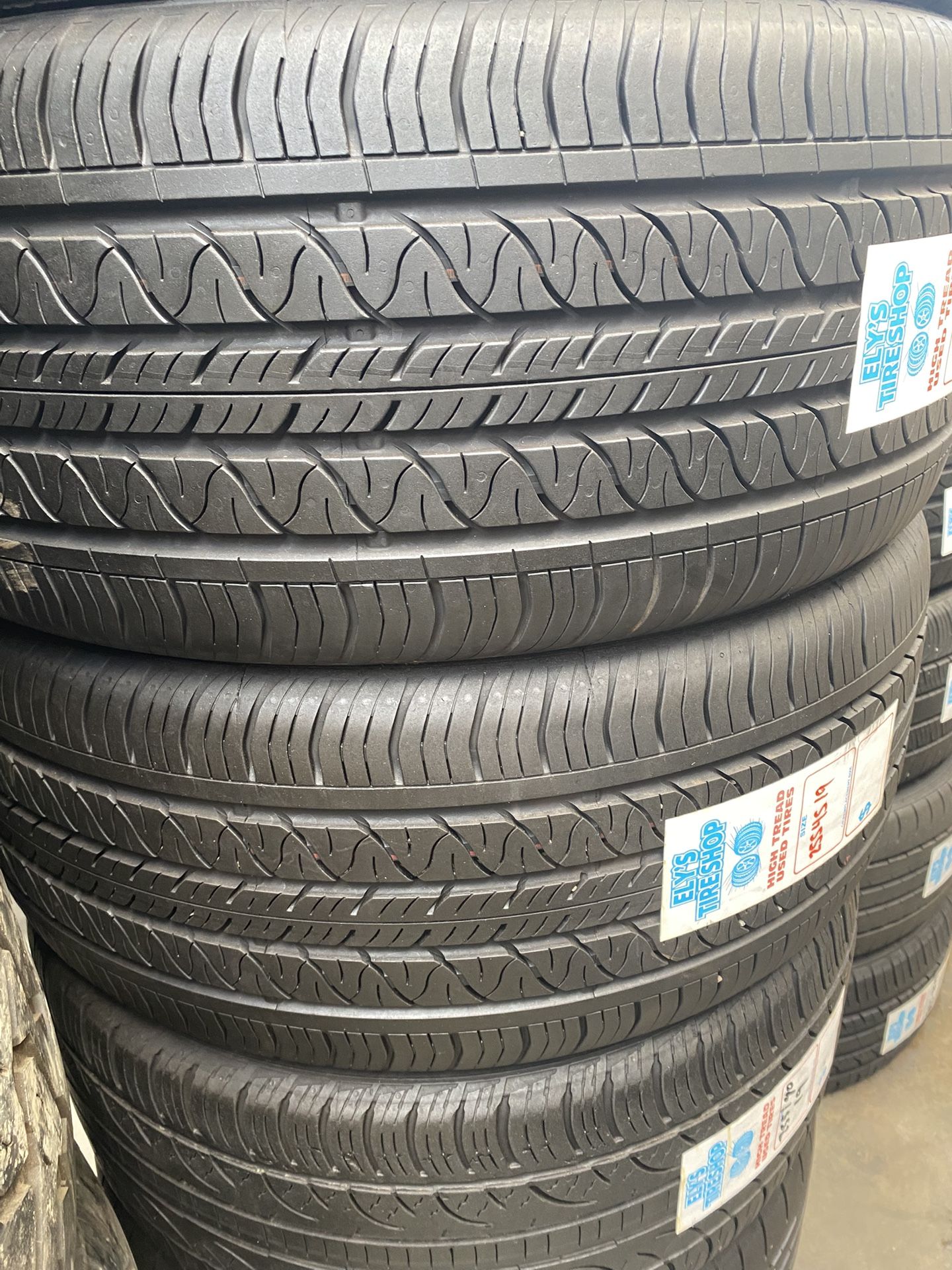 2 Used Tires 255/45r19 Continental 🛞‼️💵