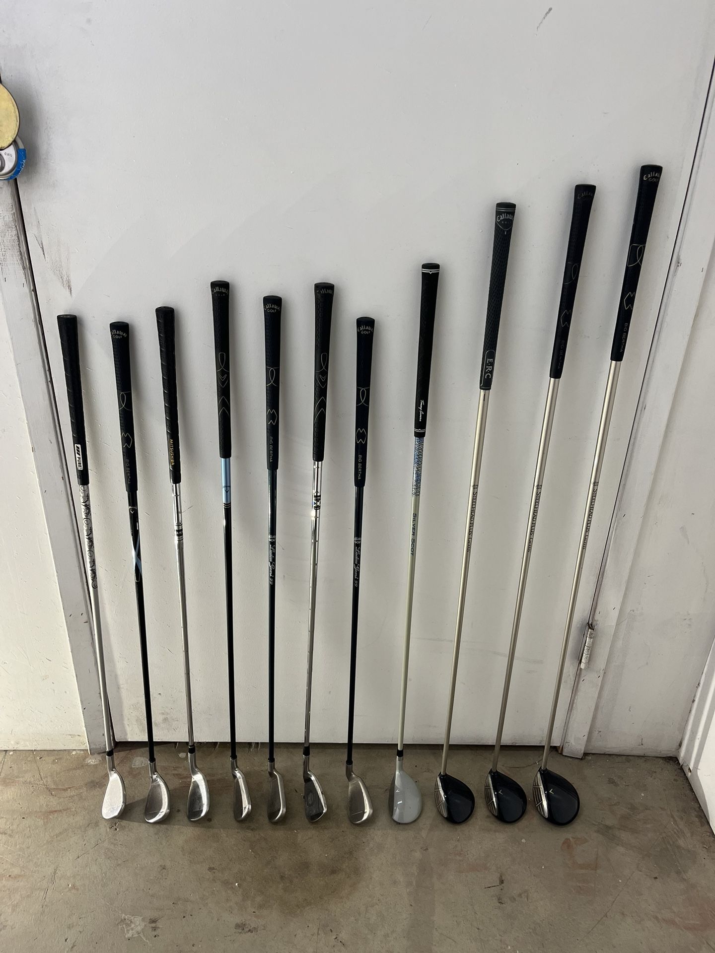 WOMEN'S-LADIES LEFT HANDED MOSTLY CALLAWAY GOLF CLUBS - SET!