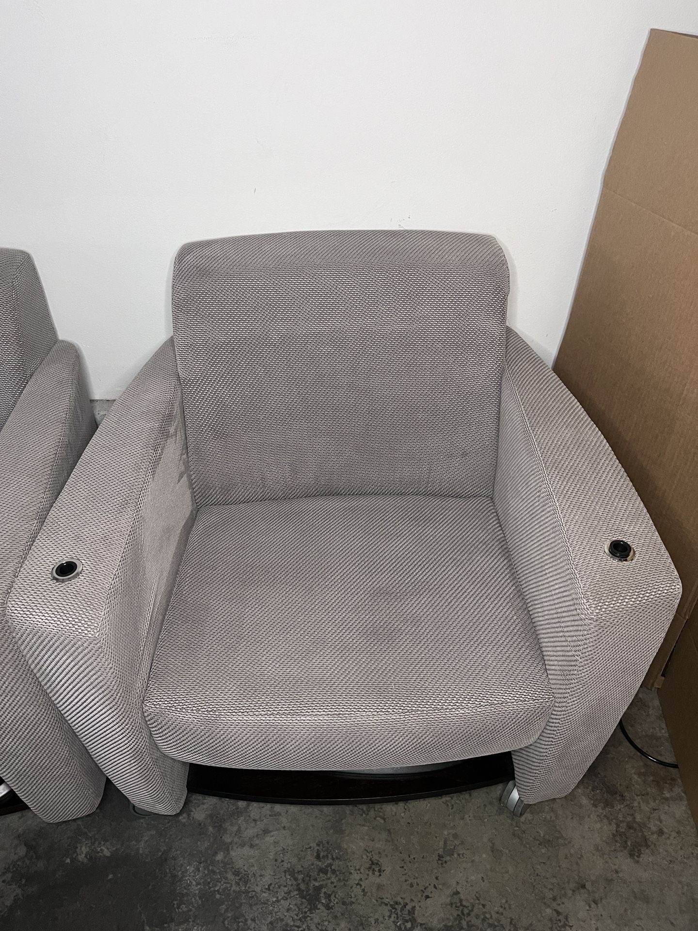 Super Comfortable Office arm chairs