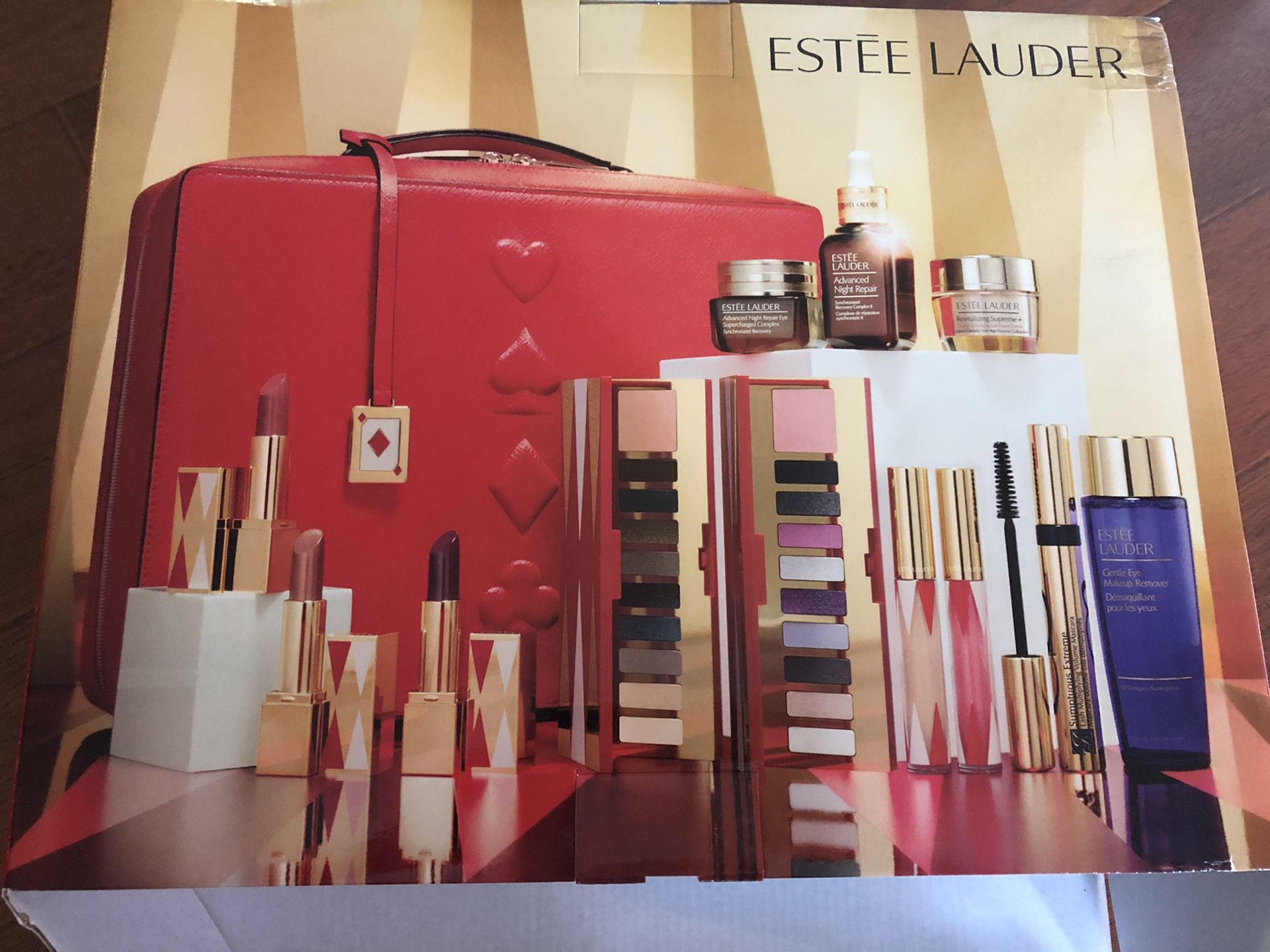 Estee Lauder gift box with beauty
