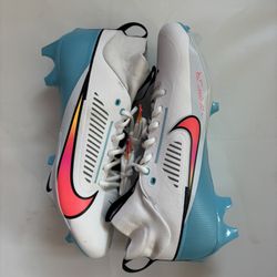 Nike Vapor Edge Elite 360 Flyknit football cleats