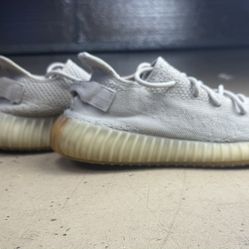 Adidas Yeezy Boost 350 V2 Cloud White size 10