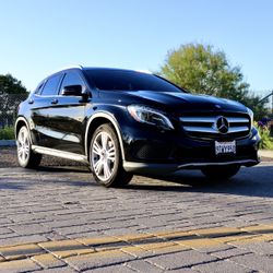 2015 Mercedes-Benz GLA 250 4MATIC Sport Utility 4D