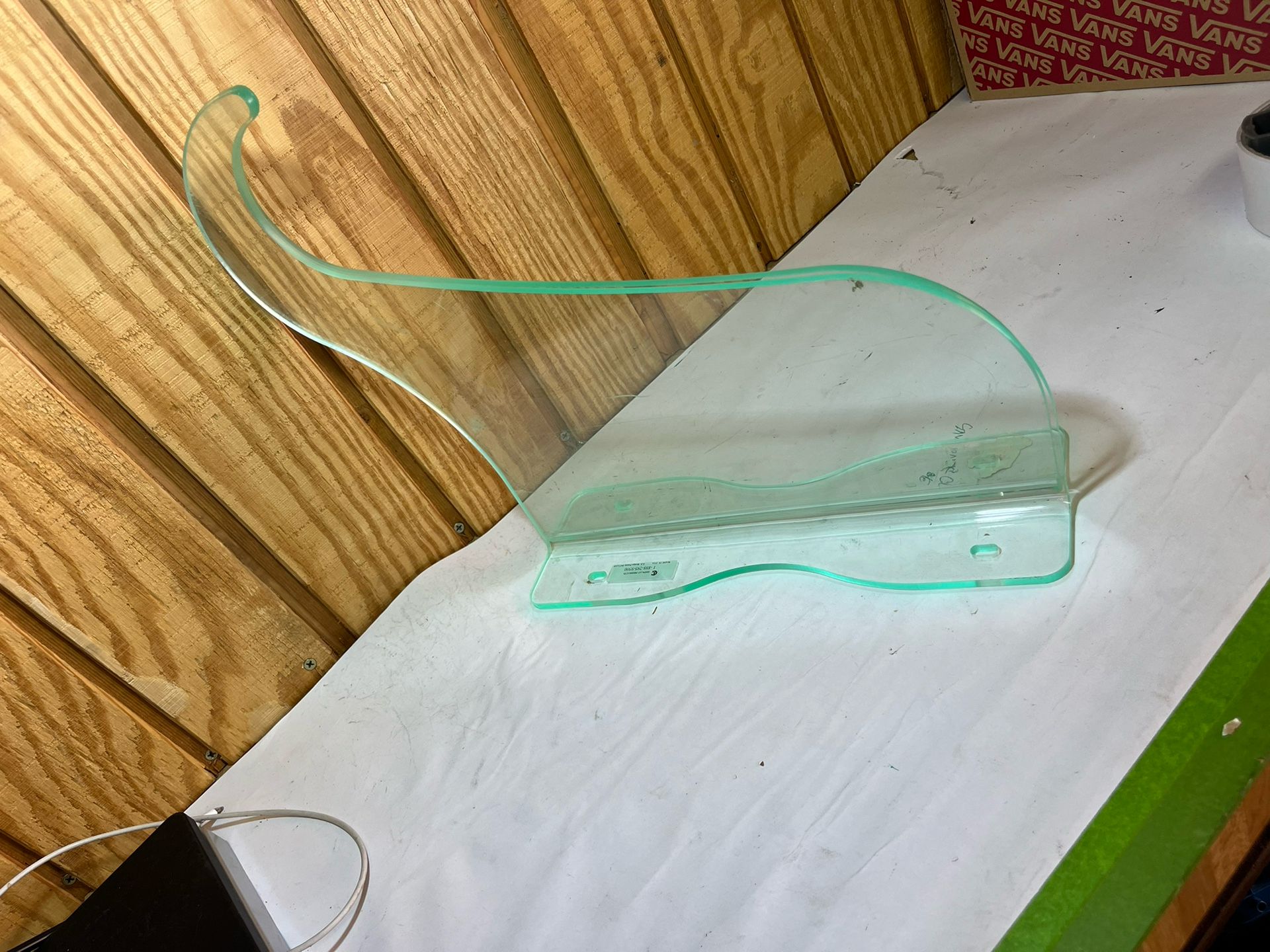 Clear Acrylic Surfboard Wall Mount For Display