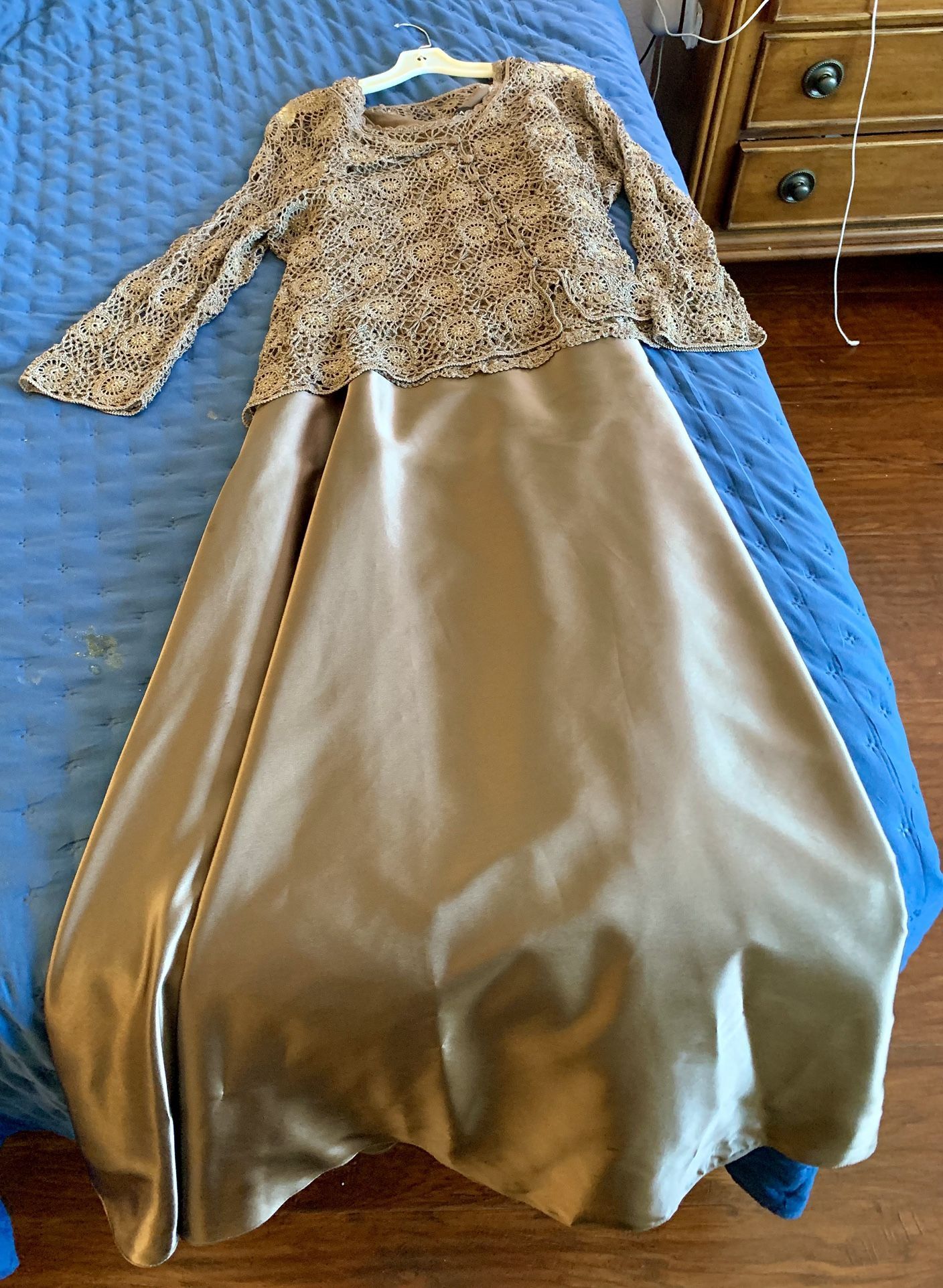 Beautiful Beaded Brown Gown Size 14w