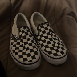 VANS CHECKERS BLACK AND WHITE