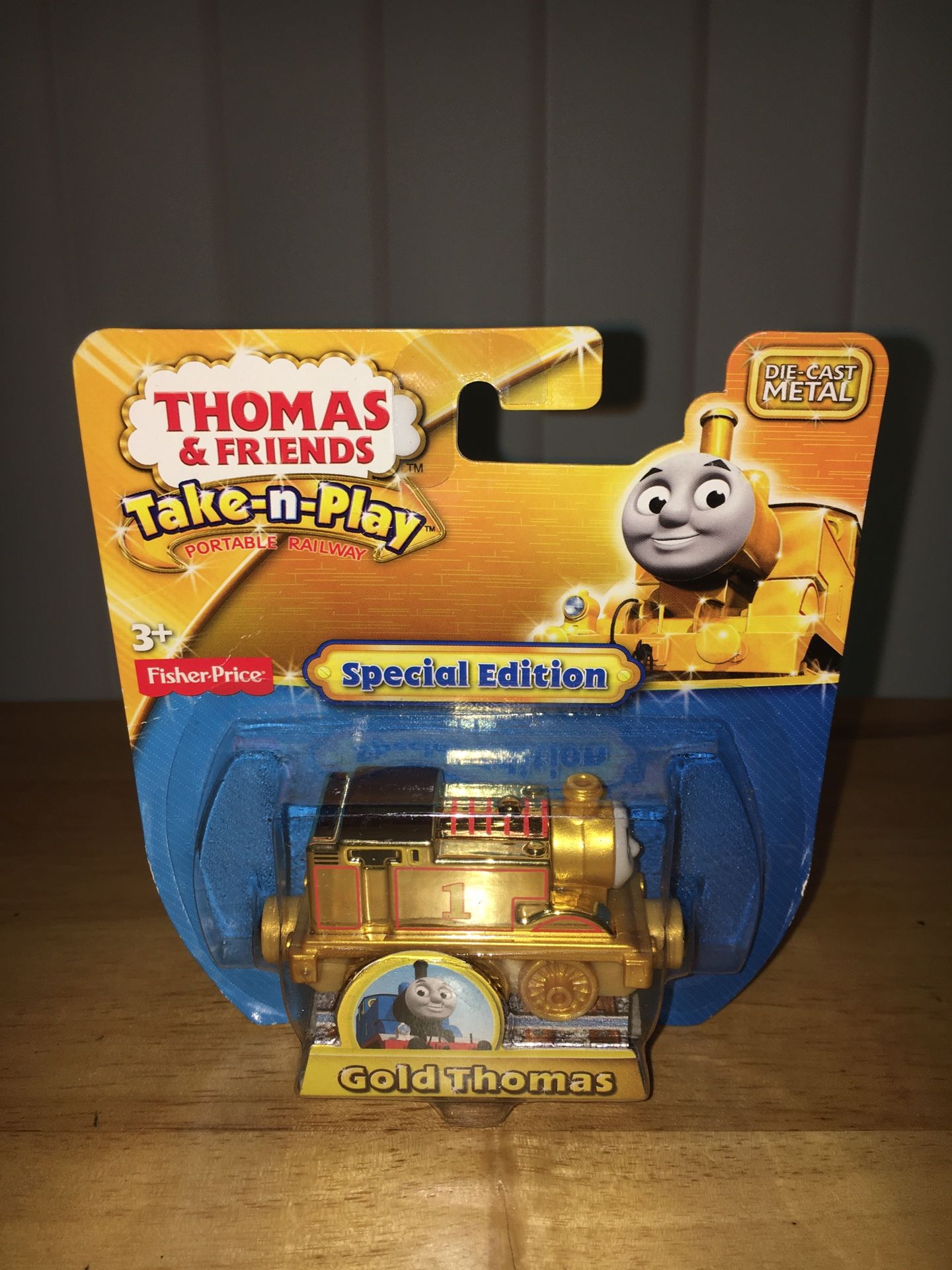 2014 Fisher Price Die-Cast Metal Special Edition Gold Thomas Train