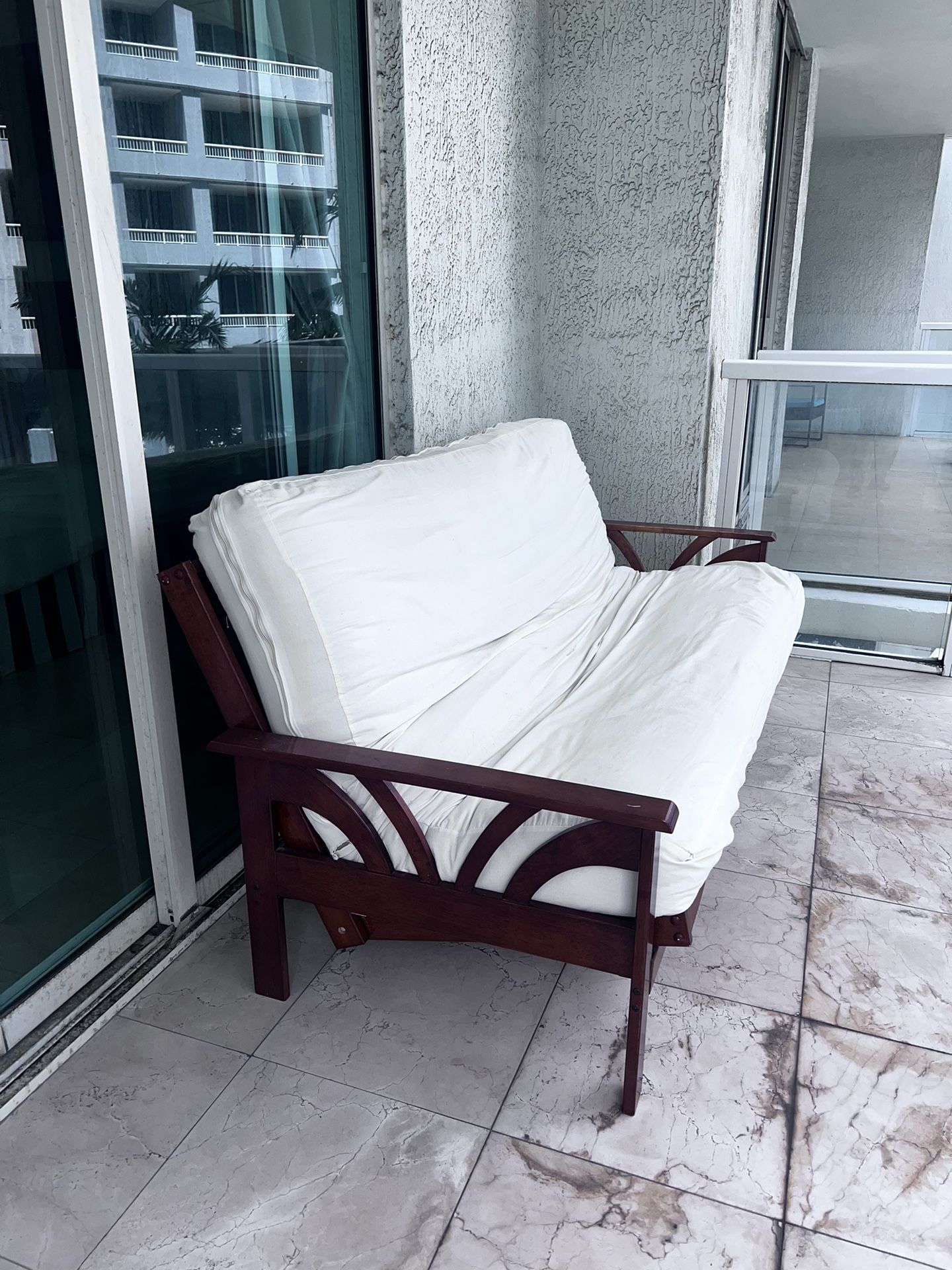 Futon for Sale in Miami, FL OfferUp