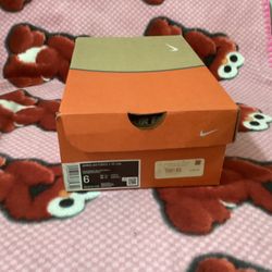 Air Force 1 07 LV8 Women Sneakers Size 6 