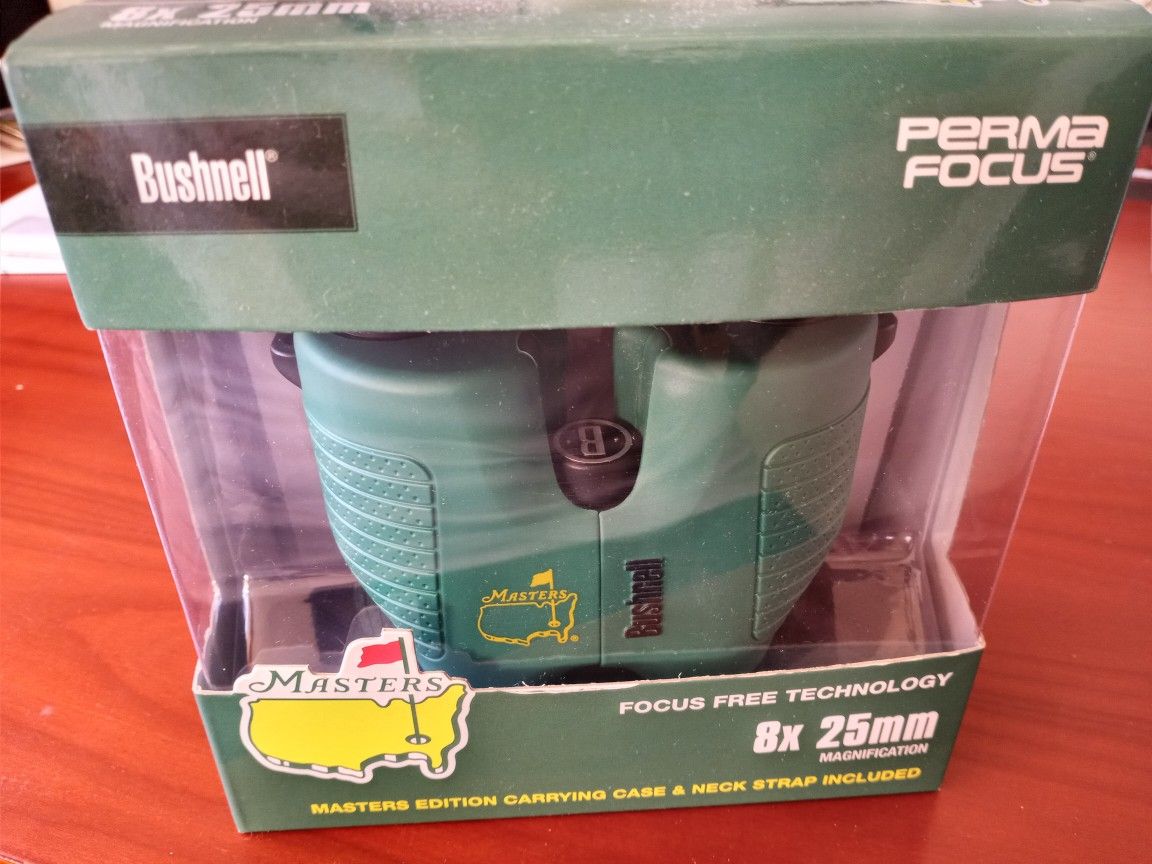 Masters Bushnell 8x25 Perma Focus Binoculars