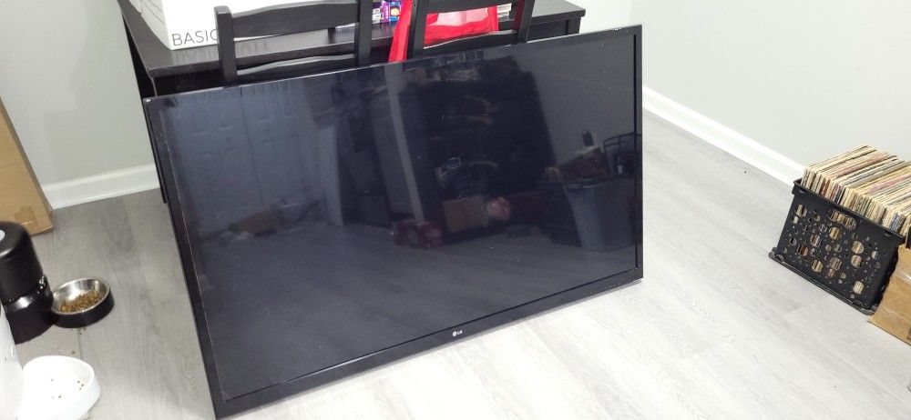 Flat Screen TV