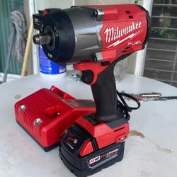 1/2 Drive Impact Wrench.  With Battery And Charger 