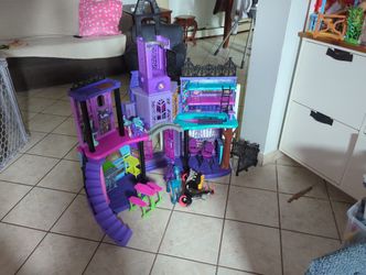 Monster High Dollhouse