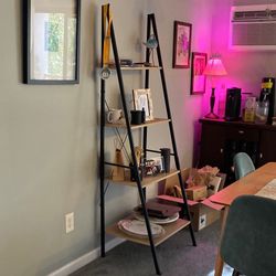 4-Layer Bookshelf
