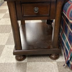 Solid Wood 23 Tier End Table W Drawer