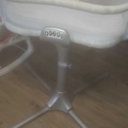 Adjustable Musical Baby Bassinet (Heavy Duty)