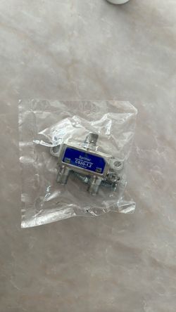 Cable splitter