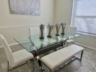 Dining room table