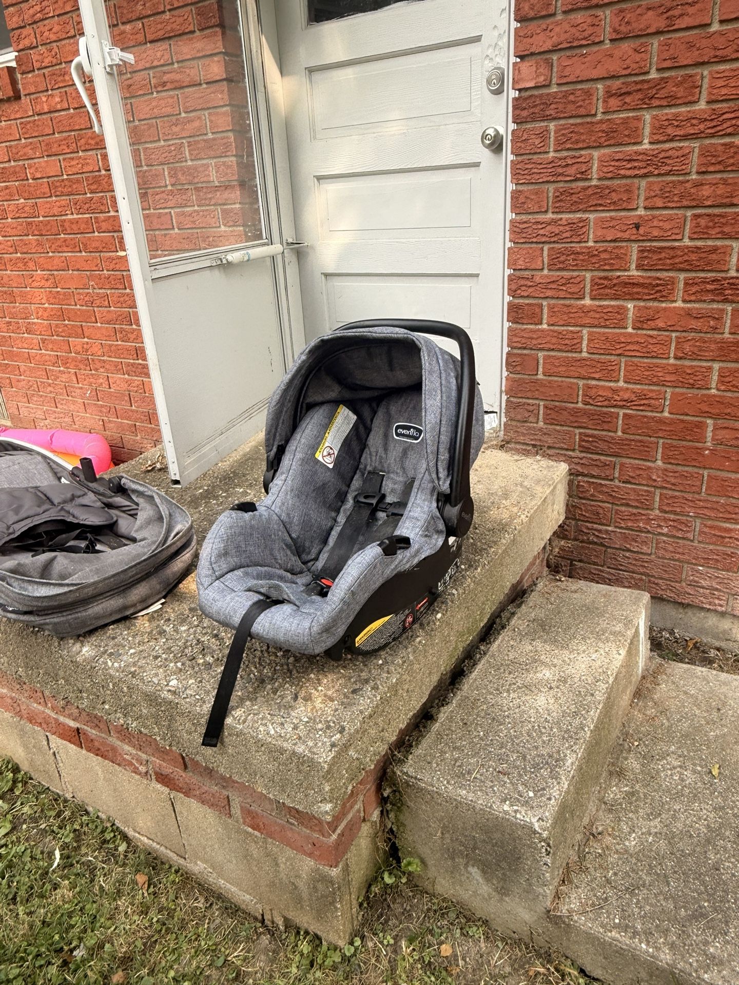 Evenflo OmniPlus Travel System