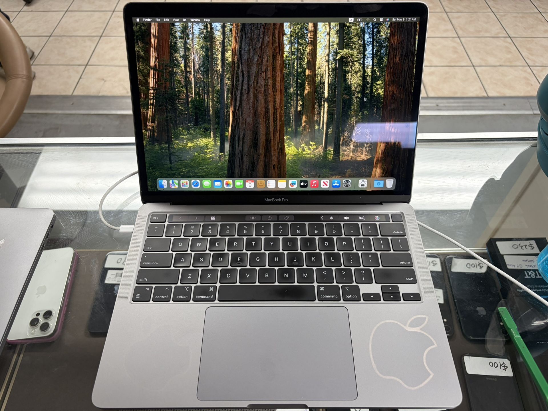 MacBook Pro 13inch 2020 M1 8GB RAM 256GB Storage