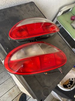 Left and right tail lights 1997 and up jaguar xk8
