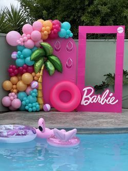 Barbie Balloon Garland