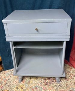 Vintage Mid Century 1960s Nightstand/Table by American of Martinsville