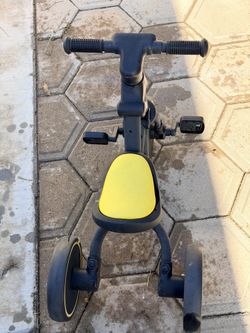 Kids tricycle