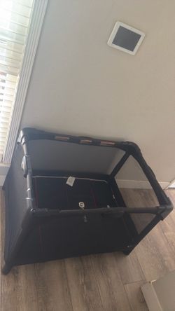 4 moms playpen