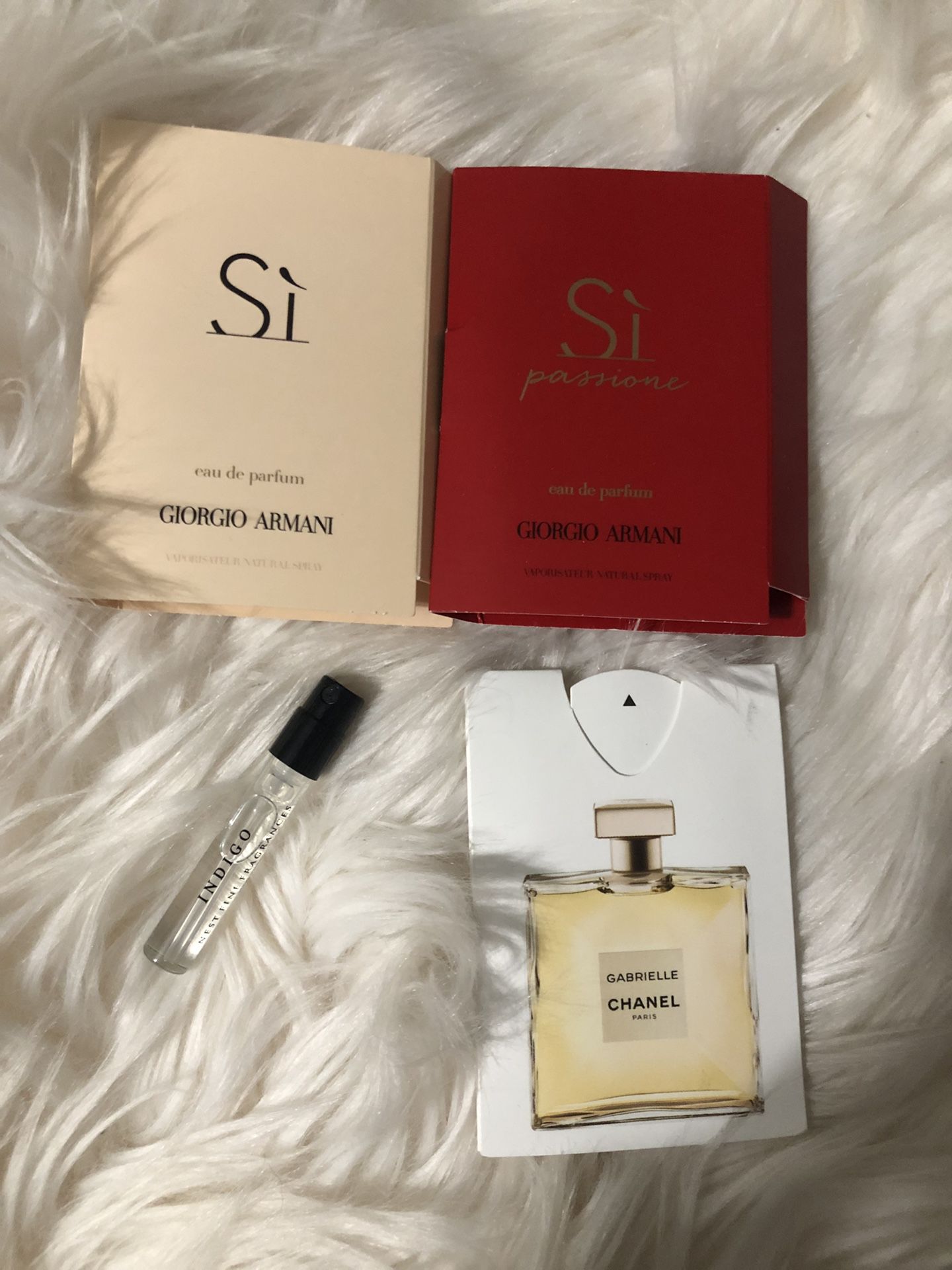 Women’s perfume samples