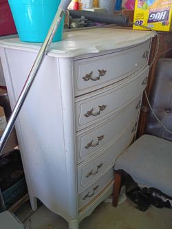 White Tall Dresser 5 Drawer