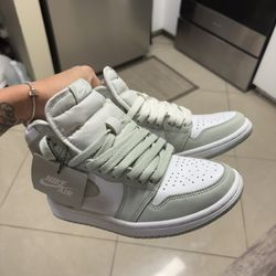 Jordan 1 Retro High OG Seafoam Sneakers 5.5